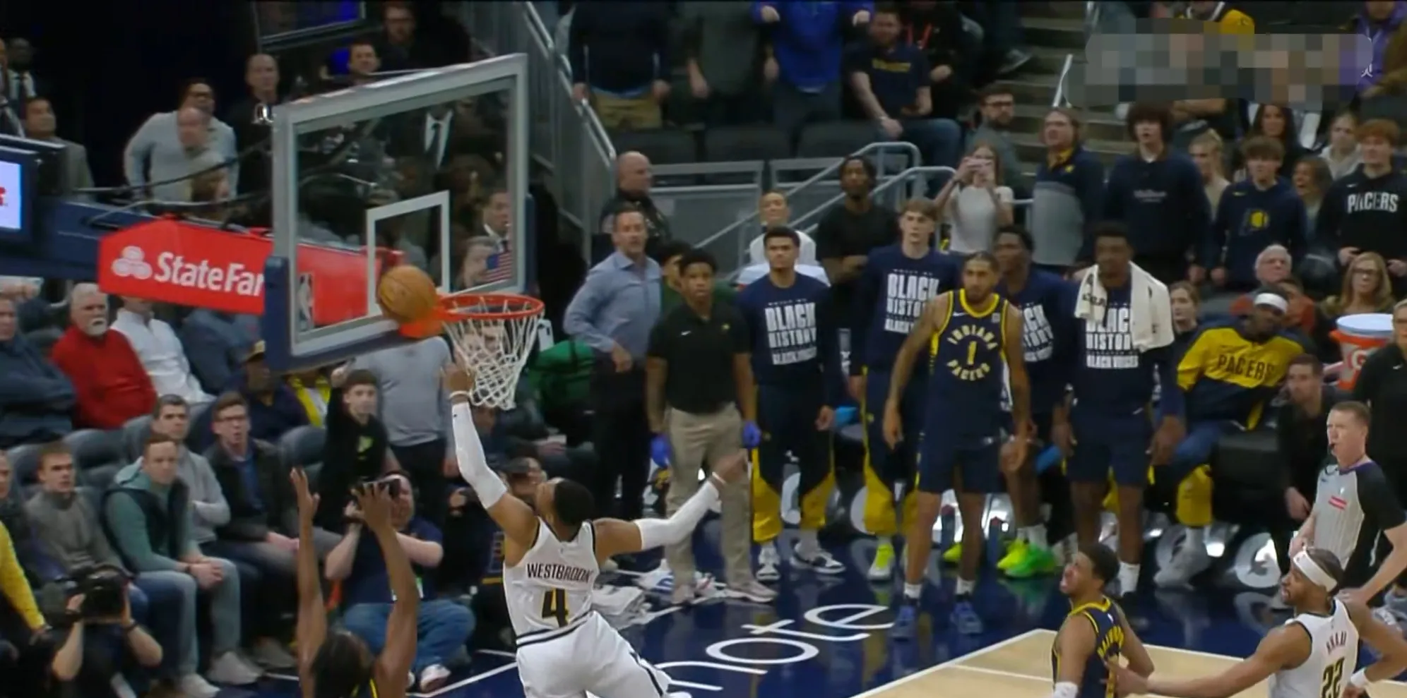 骑士掘金对抗,场上激烈角逐震撼球迷 骑士掘金对抗,场上激烈角逐震撼球迷