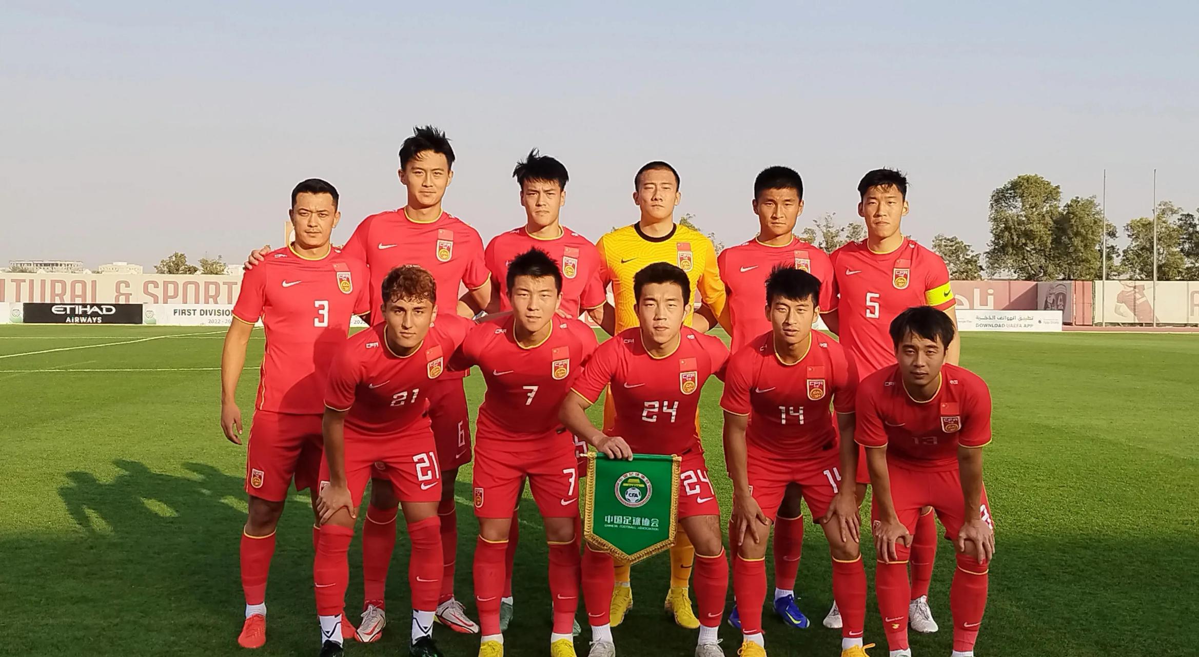 阿联酋队突飞猛进,赢得掌声 阿联酋队突飞猛进,赢得掌声