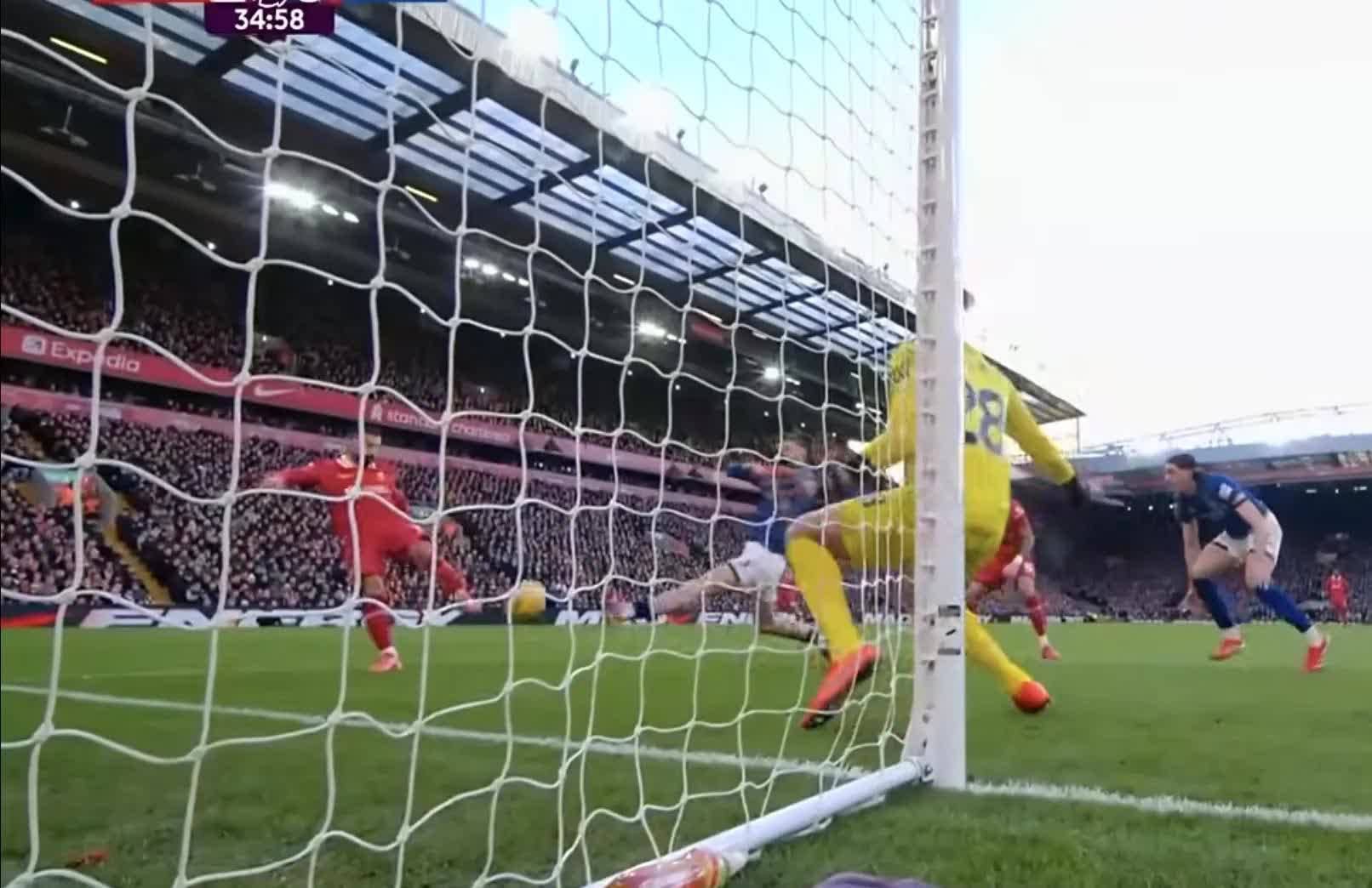 九游体育亚洲官网-包含古蒂联续发威，稳坐欧洲战榜首的词条