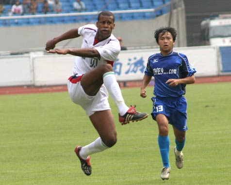 九游体育亚洲官网-杭州绿城主场豪取胜利，继续向争冠冲刺的简单介绍