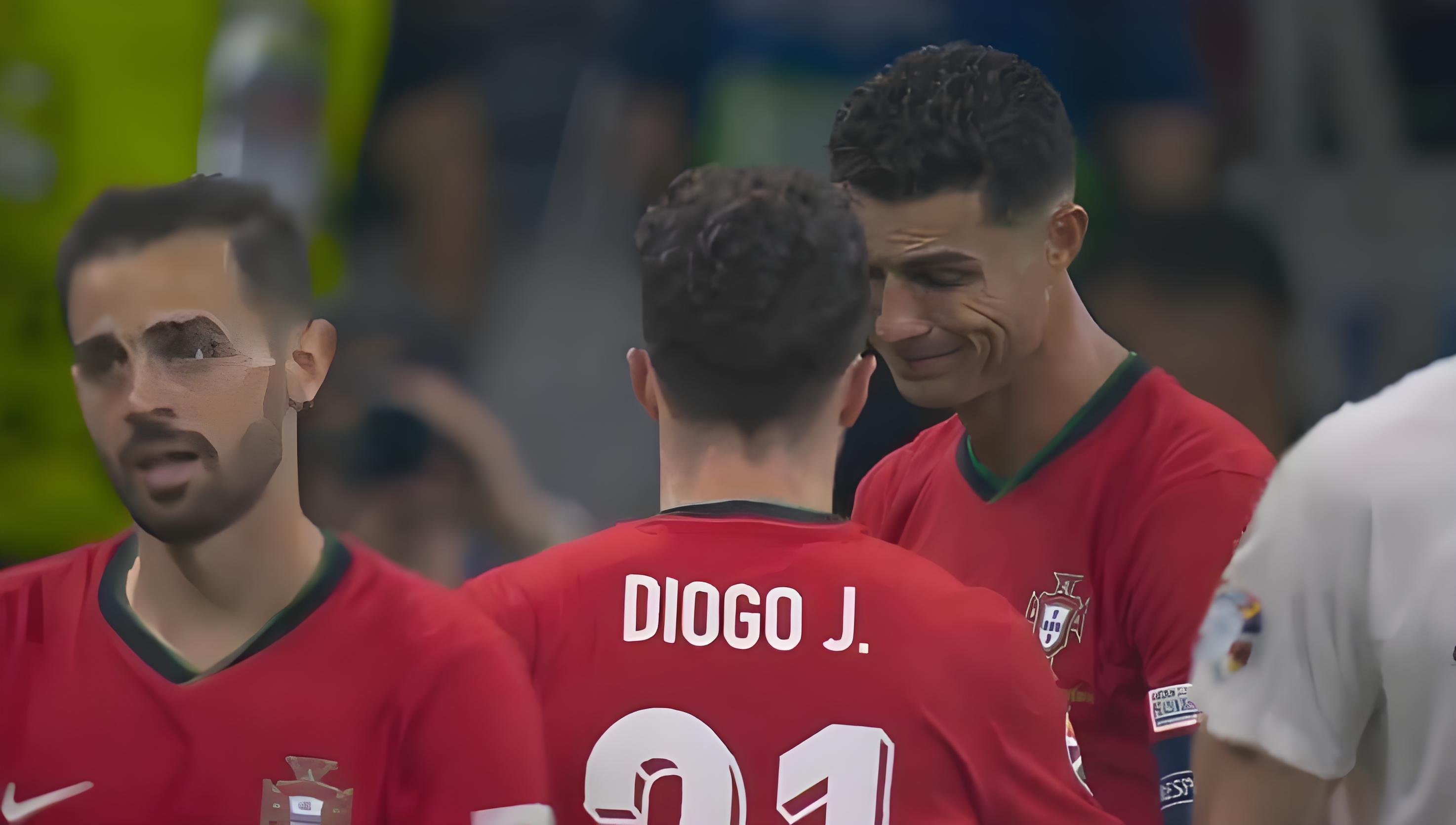 九游体育亚洲官网-欧洲杯赛场幕后故事揭秘