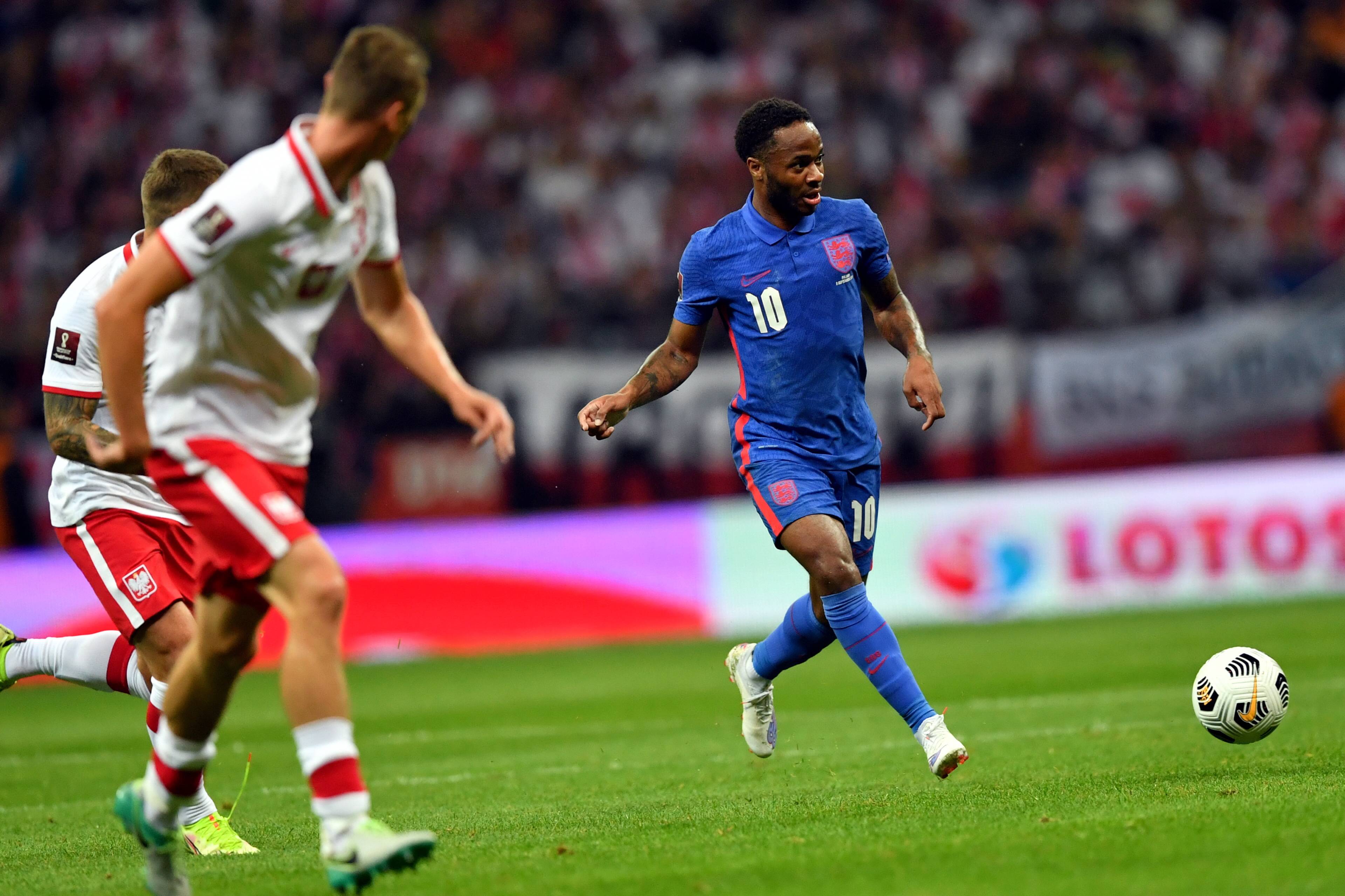 英格兰迎战波兰，决胜负之战即将展开的简单介绍