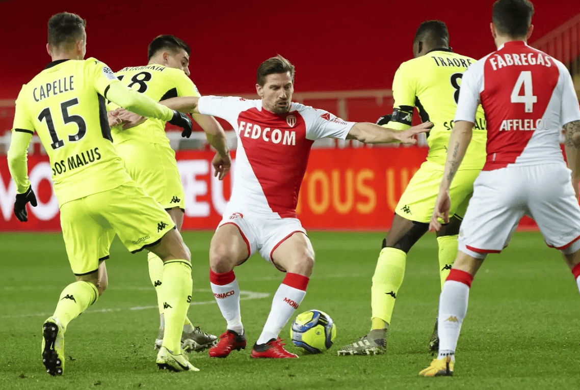 狂购!法甲俱乐部签下多名前锋,加强攻击力量 狂购!法甲俱乐部签下多名前锋,加强攻击力量