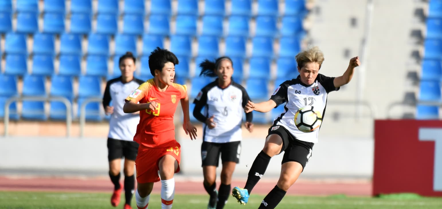 泰国女足队参加亚足联精英赛 泰国女足队参加亚足联精英赛