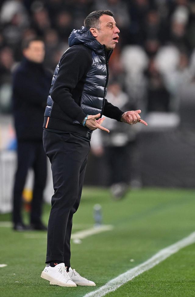 九游体育-包含恩波利客场不败，保持保级希望的词条