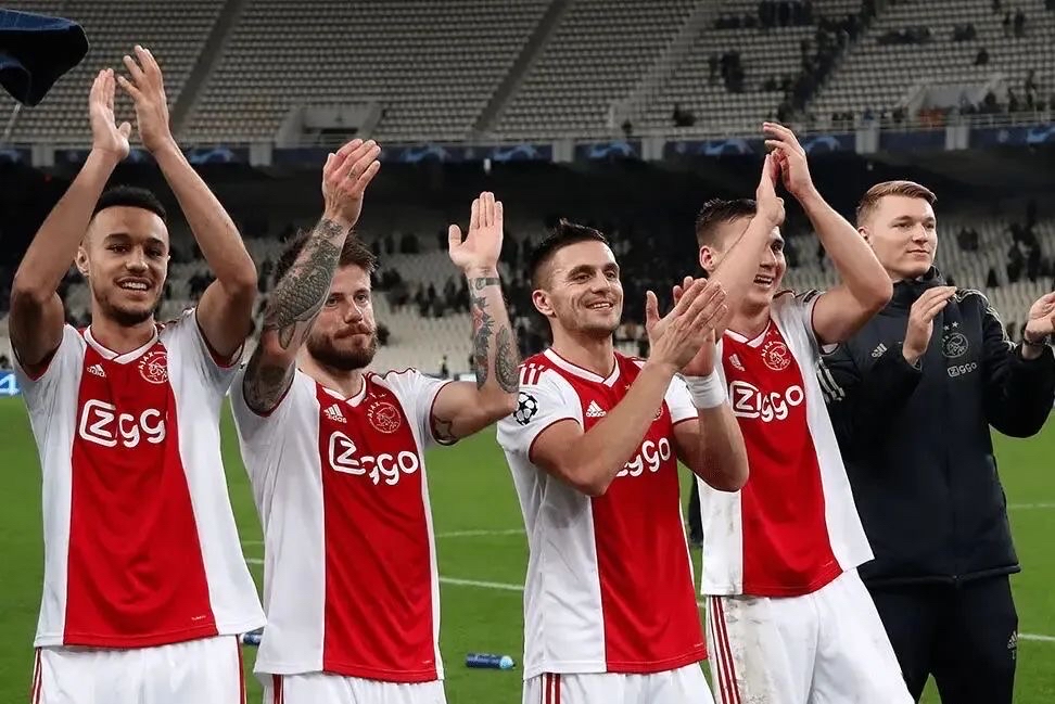 九游体育网页版登录入口-包含法兰克福后卫表现出色，备战对手柏林赫塔的词条