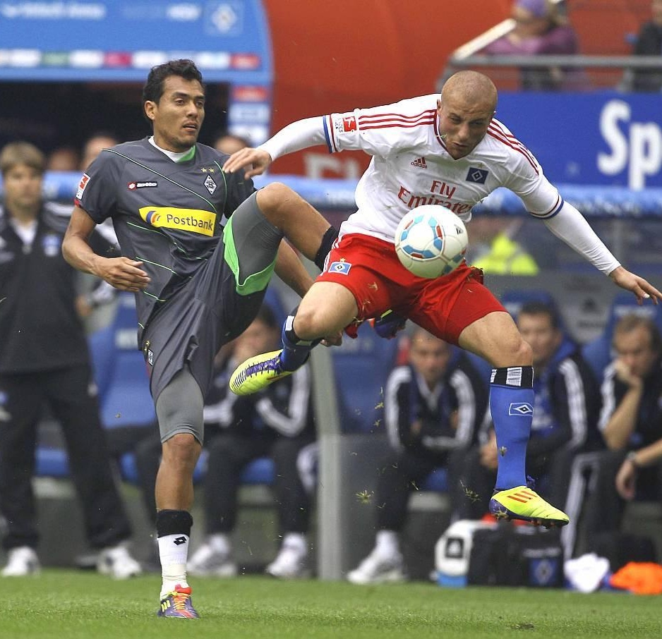 包含法兰克福后卫表现出色,备战对手柏林赫塔的词条 包含法兰克福后卫表现出色,备战对手柏林赫塔的词条