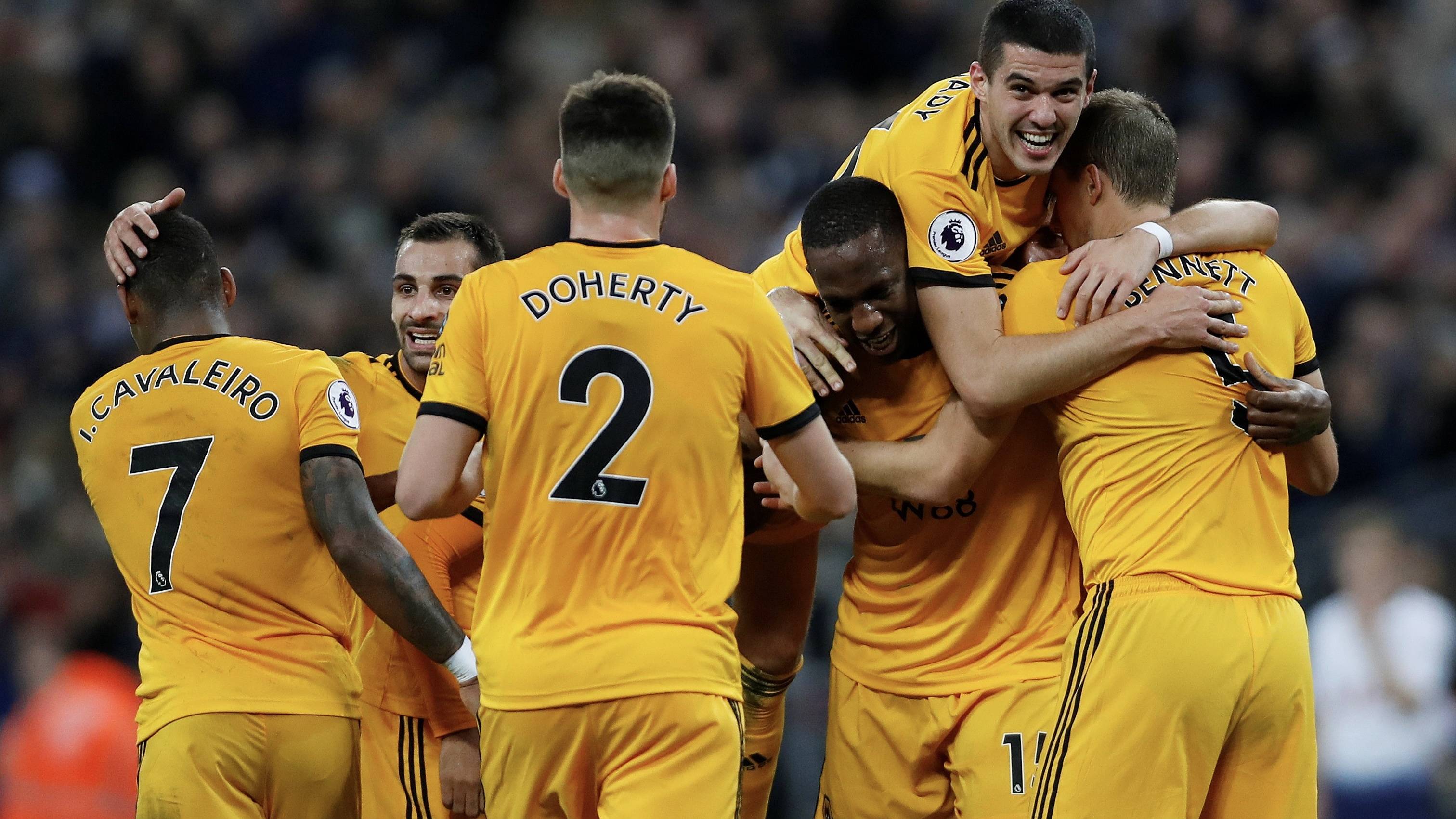 精彩的足球较量成为球迷瞩目焦点的简单介绍 精彩的足球较量成为球迷瞩目焦点的简单介绍