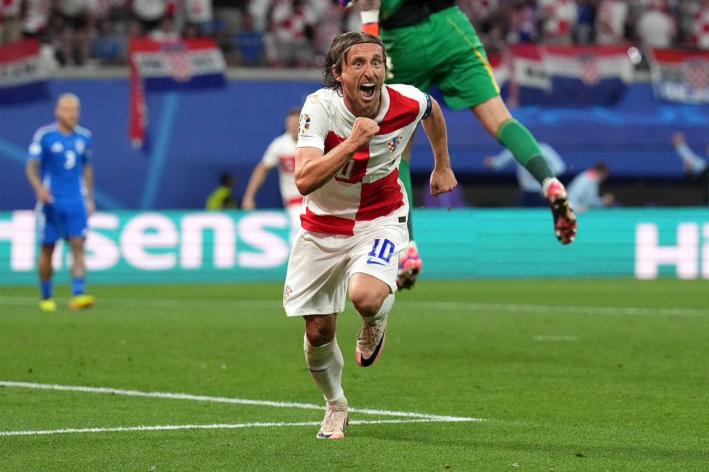 塞尔维亚让步哈萨克斯坦,欧洲杯之门尚未打开 塞尔维亚让步哈萨克斯坦,欧洲杯之门尚未打开