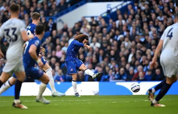 西班牙队实力出击,赢得通往欧锦赛之路 西班牙队实力出击,赢得通往欧锦赛之路