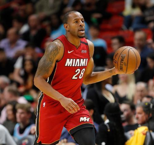 关于南安普顿惨遭阿斯顿维拉绝杀,状态低迷难获关键胜利的信息 关于南安普顿惨遭阿斯顿维拉绝杀,状态低迷难获关键胜利的信息