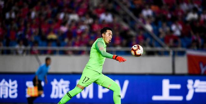 冲超军团鏖战:深圳佳兆业迎战重庆斯威 冲超军团鏖战:深圳佳兆业迎战重庆斯威