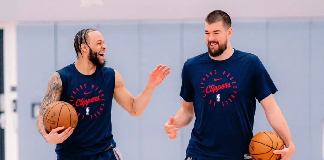 九游体育app-热火主场击败勇士，全队表现火爆