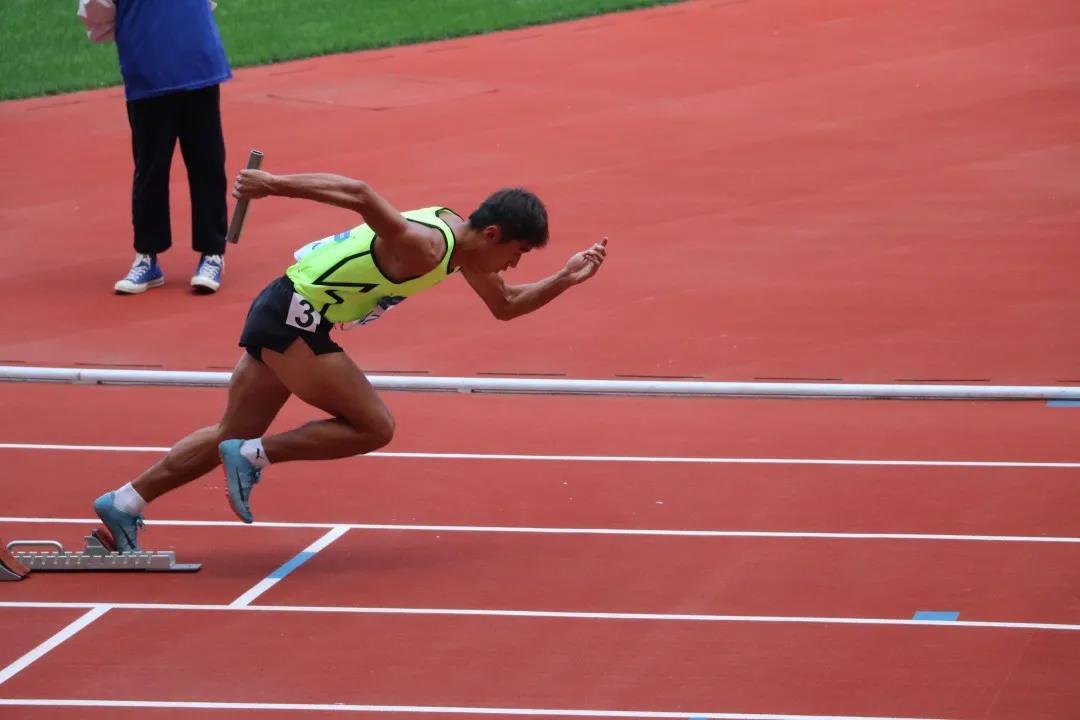 圣卢西亚选手在田径比赛中获得佳绩 圣卢西亚选手在田径比赛中获得佳绩