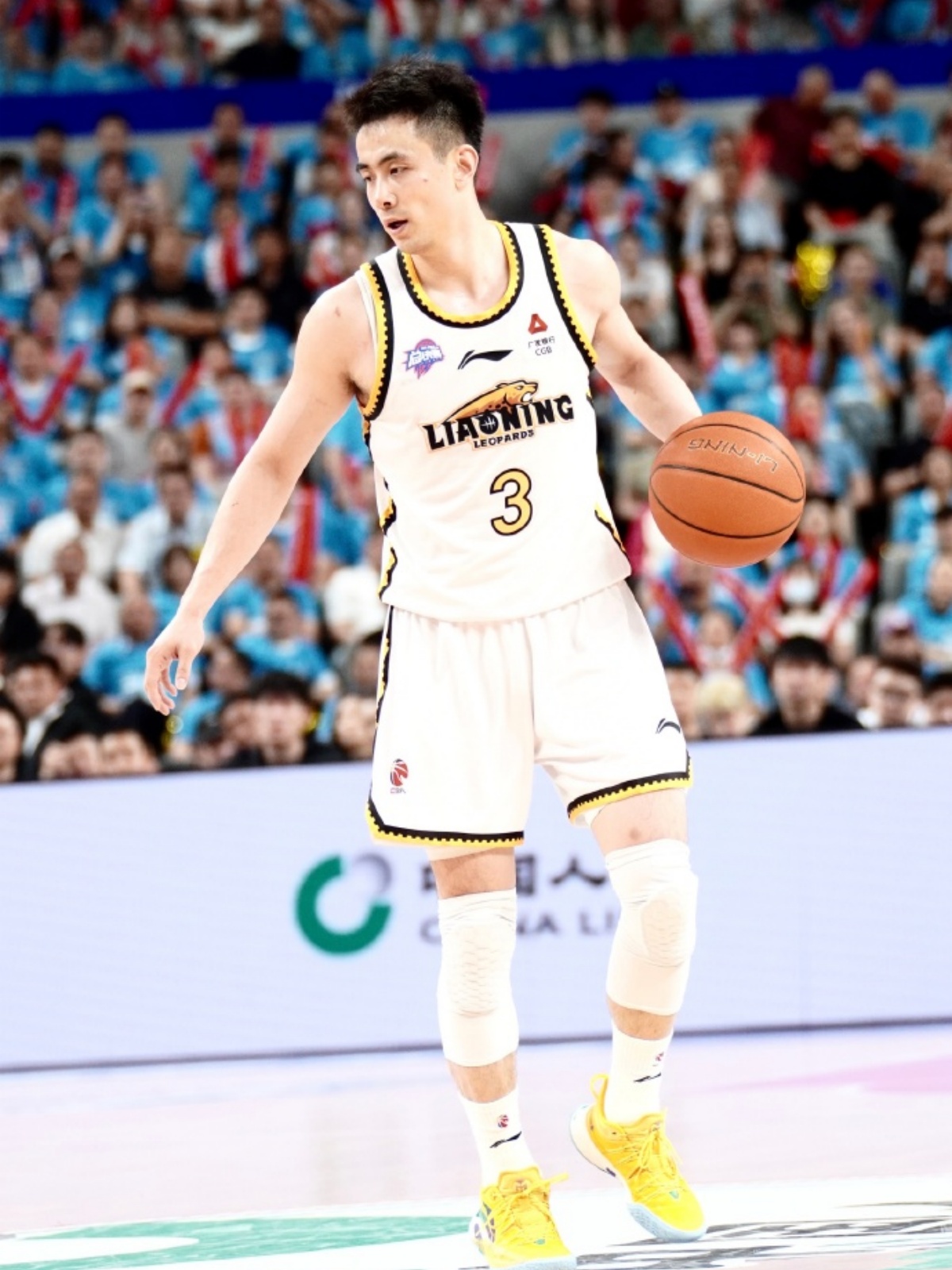 关于辽宁男篮客场力克北京队，喜迎关键胜利的信息