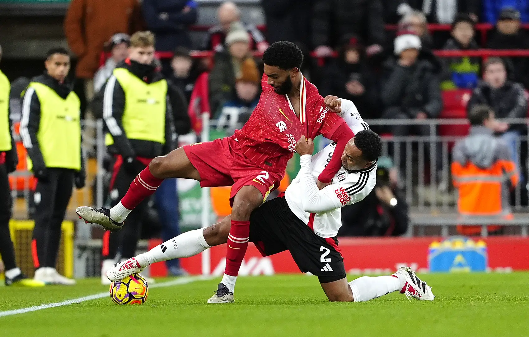 利物浦大比分击败对手,取得三分 利物浦大比分击败对手,取得三分