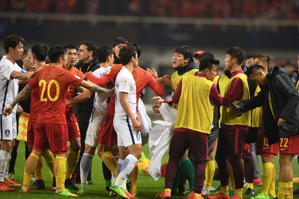 足球比赛大热门!双方队伍激烈对抗的简单介绍 足球比赛大热门!双方队伍激烈对抗的简单介绍